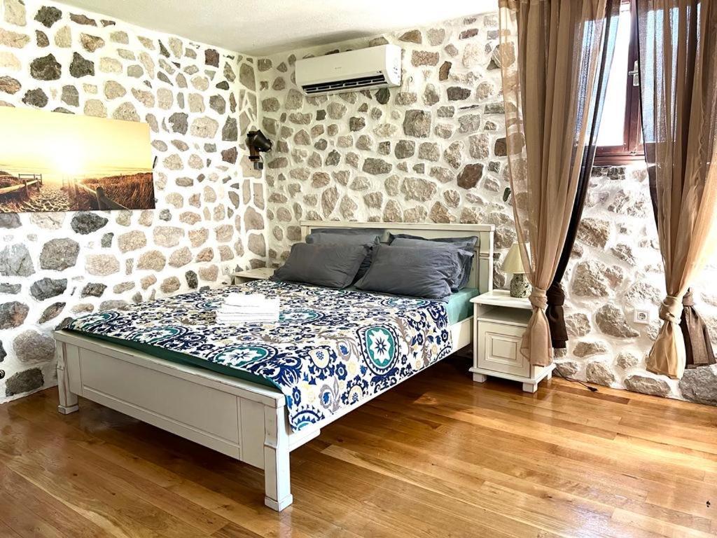 Una Apartments Kotor Exteriér fotografie