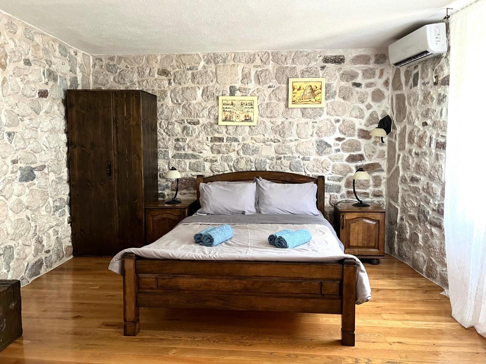 Una Apartments Kotor Exteriér fotografie
