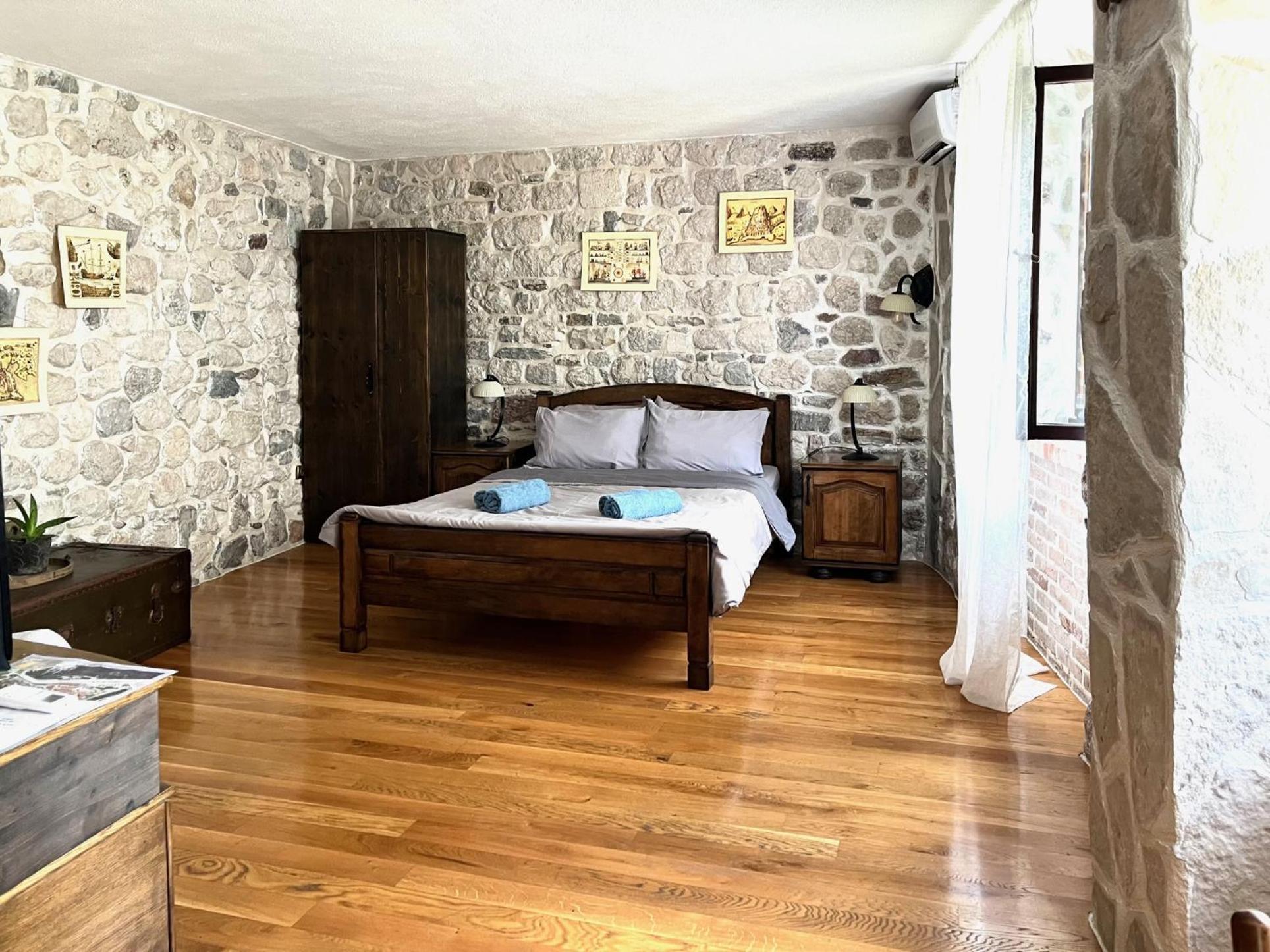 Una Apartments Kotor Exteriér fotografie
